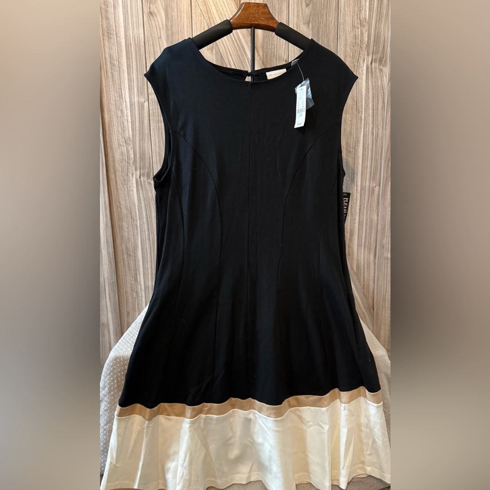 New York & Company Colorblock Fit & Flare Dress – Size L (NWT)